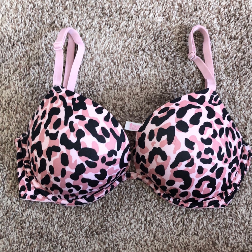 Victoria’s Secret wear everywhere super push up
